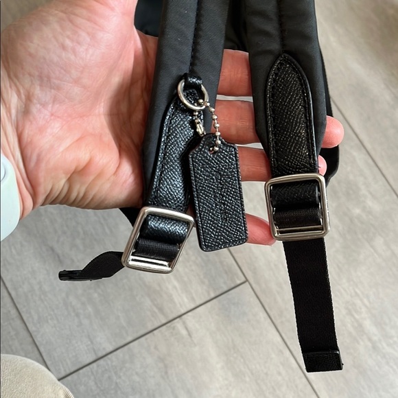 HOST PICK ⭐️ COACH Signature Brown Black Mini Charlie Backpack F25909 - Picture 15 of 16